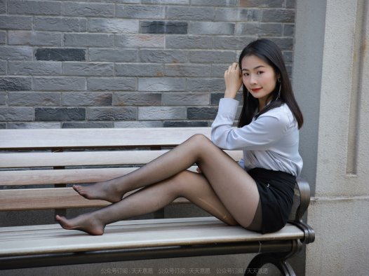 [IESS异思趣向] 耽丝 220418阳光下的嘿丝小金 [75P/82MB]